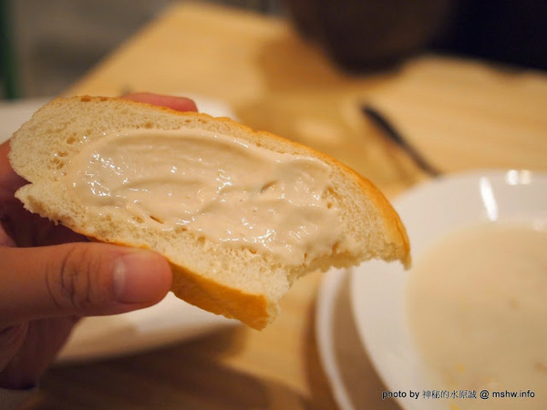 LOPHIL'S菲淇士義式廚房：【食記】台中LOPHIL’S PASTA菲淇士義式廚房@北區一中街商圈 : 非歧視,低消是你的寶貴時間!平價高水準,Q彈實在的義大利麵