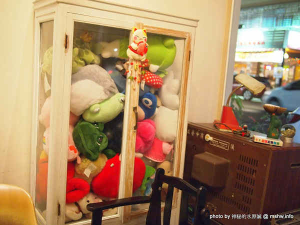 LOPHIL'S菲淇士義式廚房：【食記】台中LOPHIL’S PASTA菲淇士義式廚房@北區一中街商圈 : 非歧視,低消是你的寶貴時間!平價高水準,Q彈實在的義大利麵