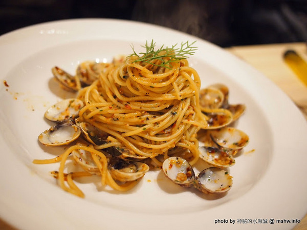 LOPHIL'S菲淇士義式廚房：【食記】台中LOPHIL’S PASTA菲淇士義式廚房@北區一中街商圈 : 非歧視,低消是你的寶貴時間!平價高水準,Q彈實在的義大利麵