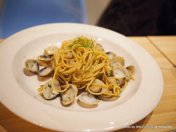 LOPHIL'S菲淇士義式廚房：【食記】台中LOPHIL’S PASTA菲淇士義式廚房@北區一中街商圈 : 非歧視,低消是你的寶貴時間!平價高水準,Q彈實在的義大利麵