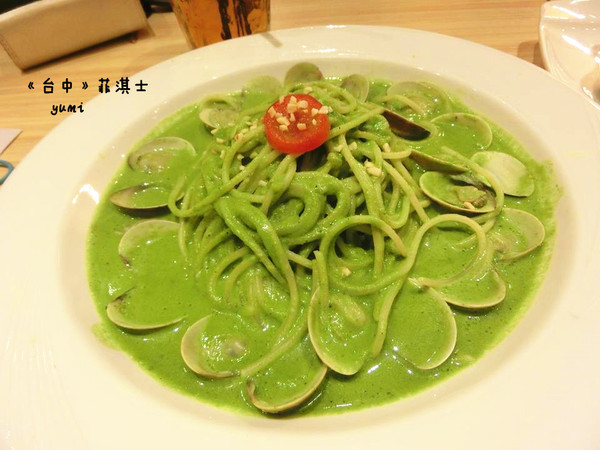 LOPHIL'S菲淇士義式廚房：【台中食記】一中商圈學生最愛♥平價義大利麵@LOPHIL'S菲淇士義式廚房