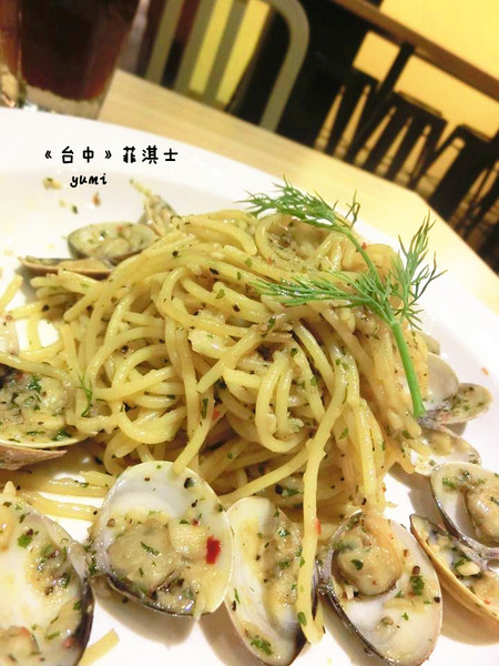 LOPHIL'S菲淇士義式廚房：【台中食記】一中商圈學生最愛♥平價義大利麵@LOPHIL'S菲淇士義式廚房