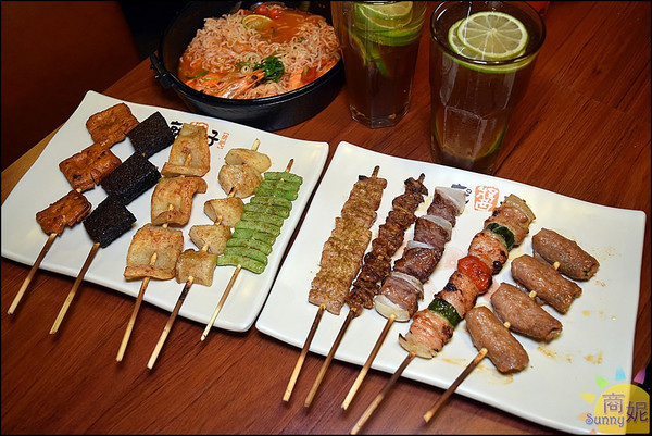就醬子烤吧(健行店):台中北區人氣宵夜。就醬子烤吧。平價串燒店異國風脆麵創意料理養生鍋物新登場太驚喜