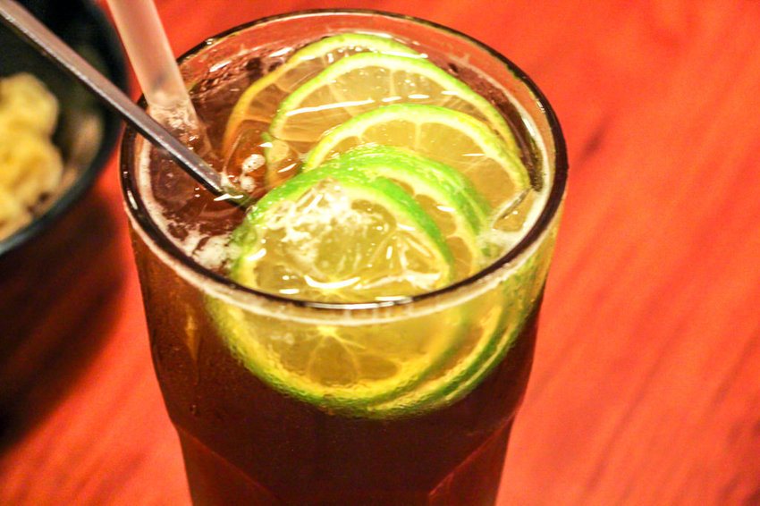 台中北區,就醬子烤吧!脆麵mix異國風,碰出新穎創意料理。 - 微笑Joe幸運