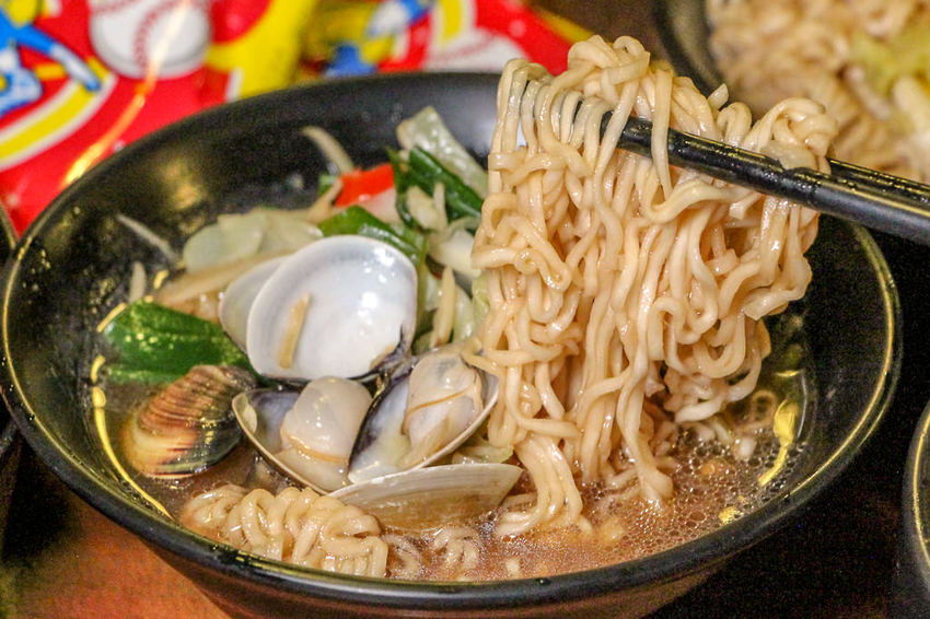 台中北區,就醬子烤吧!脆麵mix異國風,碰出新穎創意料理。 - 微笑Joe幸運