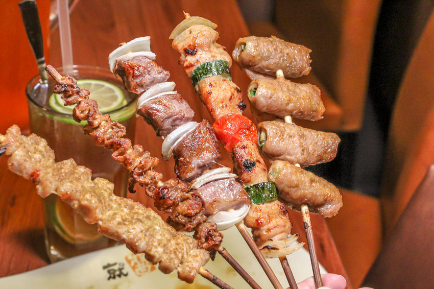 台中北區,就醬子烤吧!脆麵mix異國風,碰出新穎創意料理。 - 微笑Joe幸運