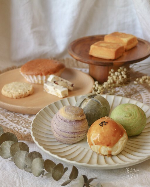 台中|多款特色月餅,豐富多樣自由搭配。中秋禮盒推薦|馥漫麵包花園