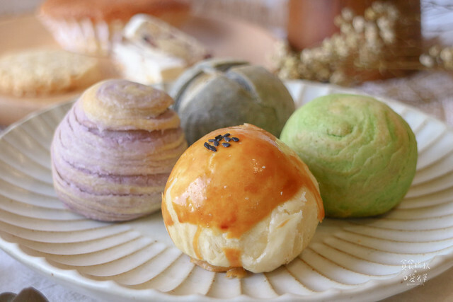 台中|多款特色月餅,豐富多樣自由搭配。中秋禮盒推薦|馥漫麵包花園