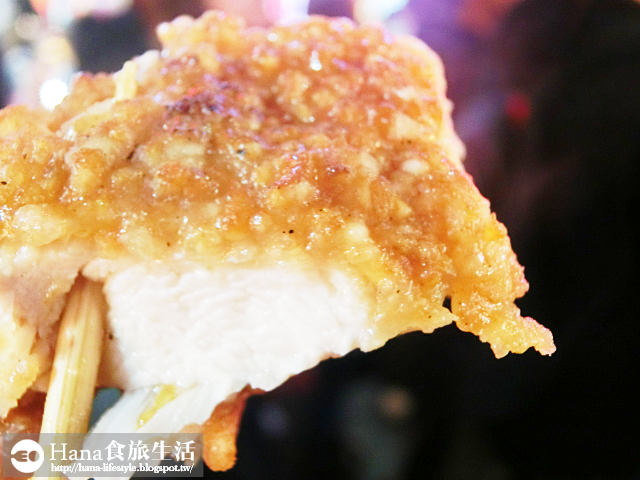 【台中北區】一中8兩碳烤雞排 | 一中街夜市美食 鮮嫩多汁雞排 獨特醬汁搭配酥炸外皮 香氣足而夠味