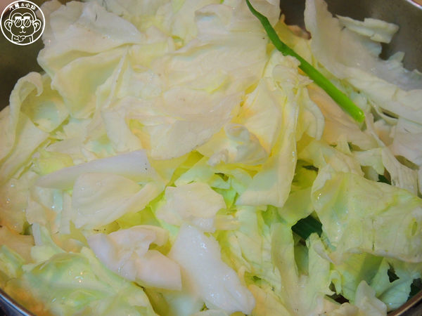 小林牛肉麵:哩哩摳摳【創造宅經濟・台中小林牛肉麵】牛肉麵和獅子頭絕配 小林牛肉麵:哩哩摳摳【創造宅經濟・台中小林牛肉麵】牛肉麵和獅子頭絕配