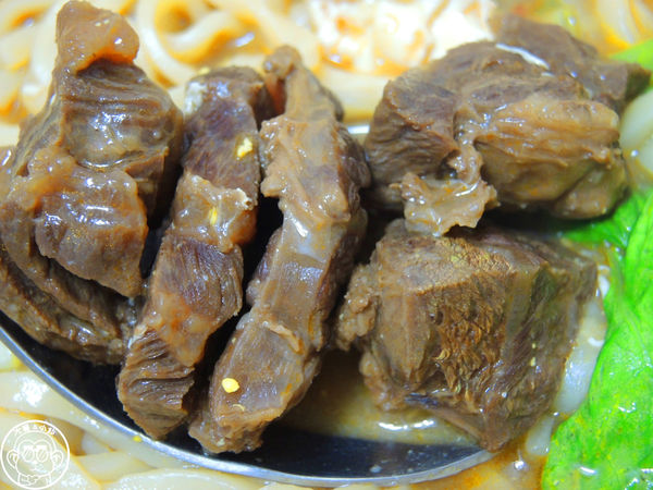 小林牛肉麵:哩哩摳摳【創造宅經濟・台中小林牛肉麵】牛肉麵和獅子頭絕配 小林牛肉麵:哩哩摳摳【創造宅經濟・台中小林牛肉麵】牛肉麵和獅子頭絕配