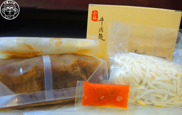 小林牛肉麵:哩哩摳摳【創造宅經濟・台中小林牛肉麵】牛肉麵和獅子頭絕配 小林牛肉麵:哩哩摳摳【創造宅經濟・台中小林牛肉麵】牛肉麵和獅子頭絕配