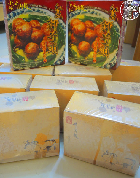 小林牛肉麵:哩哩摳摳【創造宅經濟・台中小林牛肉麵】牛肉麵和獅子頭絕配 小林牛肉麵:哩哩摳摳【創造宅經濟・台中小林牛肉麵】牛肉麵和獅子頭絕配