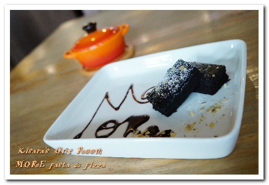 默爾MORE義大利餐廳：台中義式料理．處處皆美，好拍到炸的經典義式餐廳──默爾pasta & pizza