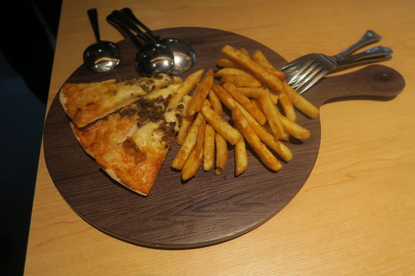 【台中北屯區】披薩炸物吃到飽『義米蘭Pizza&Pasta』