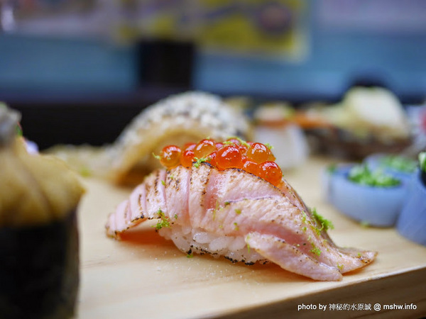 丸億生魚片壽司:【食記】台中丸億生魚片.握壽司@北屯新一點利黃昏市場 : 立食再進化,食材新鮮,有所堅持的傳統市場美味! 丸億生魚片壽司:【食記】台中丸億生魚片.握壽司@北屯新一點利黃昏市場 : 立食再進化,食材新鮮,有所堅持的傳統市場美味!