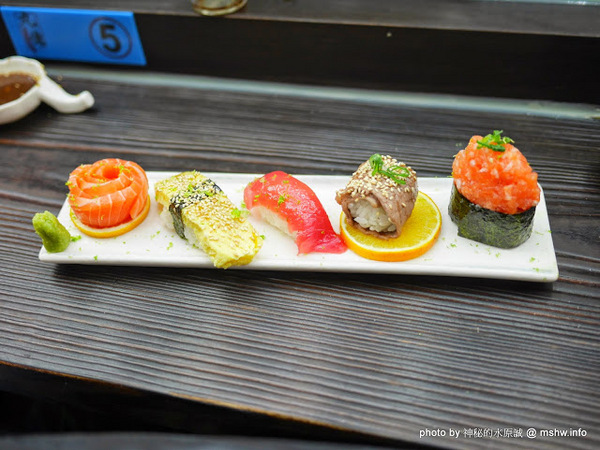 丸億生魚片壽司:【食記】台中丸億生魚片.握壽司@北屯新一點利黃昏市場 : 立食再進化,食材新鮮,有所堅持的傳統市場美味! 丸億生魚片壽司:【食記】台中丸億生魚片.握壽司@北屯新一點利黃昏市場 : 立食再進化,食材新鮮,有所堅持的傳統市場美味!