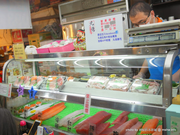 丸億生魚片壽司:【食記】台中丸億生魚片.握壽司@北屯新一點利黃昏市場 : 立食再進化,食材新鮮,有所堅持的傳統市場美味! 丸億生魚片壽司:【食記】台中丸億生魚片.握壽司@北屯新一點利黃昏市場 : 立食再進化,食材新鮮,有所堅持的傳統市場美味!