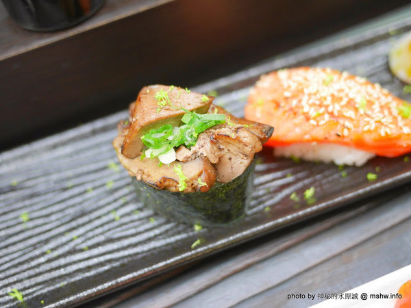 丸億生魚片壽司:【食記】台中丸億生魚片.握壽司@北屯新一點利黃昏市場 : 立食再進化,食材新鮮,有所堅持的傳統市場美味! 丸億生魚片壽司:【食記】台中丸億生魚片.握壽司@北屯新一點利黃昏市場 : 立食再進化,食材新鮮,有所堅持的傳統市場美味!