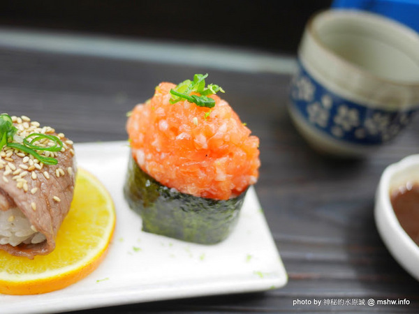 丸億生魚片壽司:【食記】台中丸億生魚片.握壽司@北屯新一點利黃昏市場 : 立食再進化,食材新鮮,有所堅持的傳統市場美味! 丸億生魚片壽司:【食記】台中丸億生魚片.握壽司@北屯新一點利黃昏市場 : 立食再進化,食材新鮮,有所堅持的傳統市場美味!