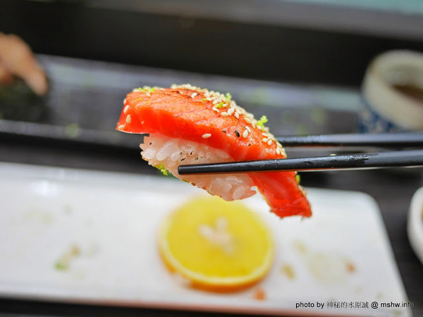 丸億生魚片壽司:【食記】台中丸億生魚片.握壽司@北屯新一點利黃昏市場 : 立食再進化,食材新鮮,有所堅持的傳統市場美味! 丸億生魚片壽司:【食記】台中丸億生魚片.握壽司@北屯新一點利黃昏市場 : 立食再進化,食材新鮮,有所堅持的傳統市場美味!