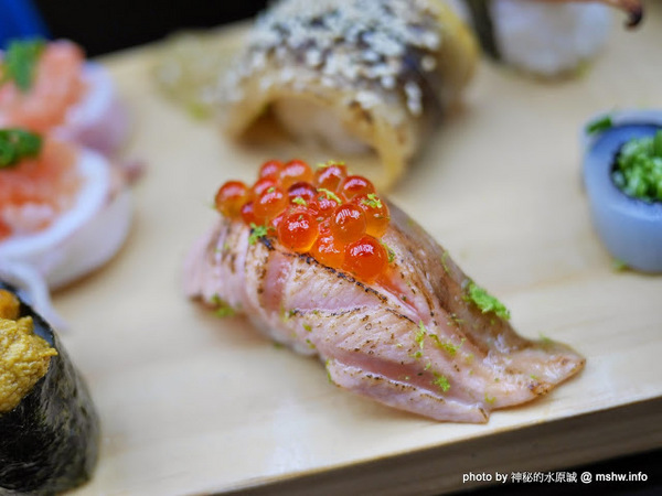 丸億生魚片壽司:【食記】台中丸億生魚片.握壽司@北屯新一點利黃昏市場 : 立食再進化,食材新鮮,有所堅持的傳統市場美味! 丸億生魚片壽司:【食記】台中丸億生魚片.握壽司@北屯新一點利黃昏市場 : 立食再進化,食材新鮮,有所堅持的傳統市場美味!
