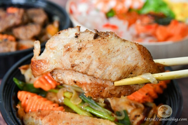 爆量海鮮和肉塊的外帶便當，CP值超高，買越多省越多，新天地海鮮餐廳崇德旗艦店