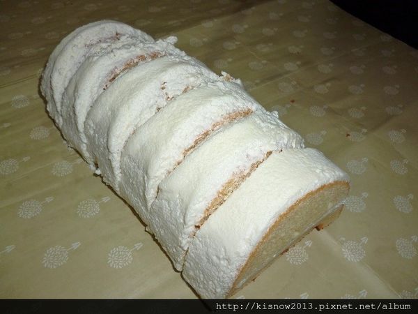 糖村 SUGAR & SPICE:團購長條捲蛋糕,牛軋糖伴手禮,彌月蛋糕的首選-糖村SUGAR&SPICE哈尼捲-經典蜂之戀與波士頓香草乳酪捲体驗心得 糖村 SUGAR & SPICE:團購長條捲蛋糕,牛軋糖伴手禮,彌月蛋糕的首選-糖村SUGAR&SPICE哈尼捲-經典蜂之戀與波士頓香草乳酪捲体驗心得