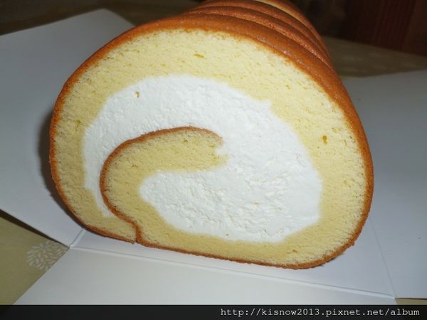 糖村 SUGAR & SPICE:團購長條捲蛋糕,牛軋糖伴手禮,彌月蛋糕的首選-糖村SUGAR&SPICE哈尼捲-經典蜂之戀與波士頓香草乳酪捲体驗心得 糖村 SUGAR & SPICE:團購長條捲蛋糕,牛軋糖伴手禮,彌月蛋糕的首選-糖村SUGAR&SPICE哈尼捲-經典蜂之戀與波士頓香草乳酪捲体驗心得