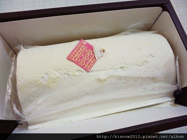 糖村 SUGAR & SPICE:團購長條捲蛋糕,牛軋糖伴手禮,彌月蛋糕的首選-糖村SUGAR&SPICE哈尼捲-經典蜂之戀與波士頓香草乳酪捲体驗心得 糖村 SUGAR & SPICE:團購長條捲蛋糕,牛軋糖伴手禮,彌月蛋糕的首選-糖村SUGAR&SPICE哈尼捲-經典蜂之戀與波士頓香草乳酪捲体驗心得