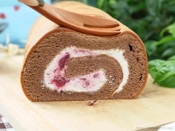 糖村蛋糕(崇德店):宅配美食│糖村蛋糕〃哈尼捲-搖滾草莓,蘋果日報評比冠亞軍,宅配團購、彌月蛋糕推薦