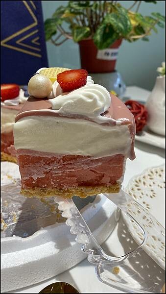 2023年母親節活動開跑囉~~【馥漫麪包花園FM Station】大女孩小女人提早訂蛋糕有好多早鳥優惠等著你~~趕緊手