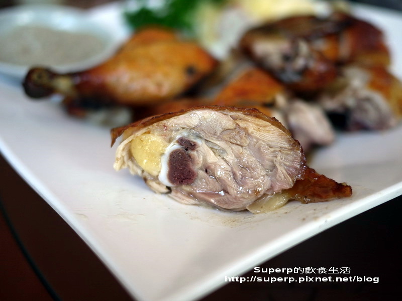 [餐廳食記]台中大坑的龍莊之極品脆皮烤乳豬