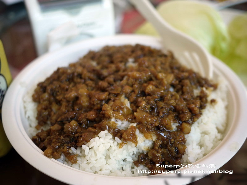[餐廳食記]台中大坑的龍莊之極品脆皮烤乳豬