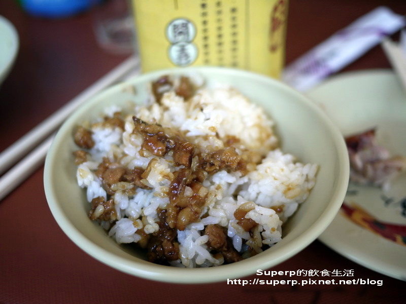[餐廳食記]台中大坑的龍莊之極品脆皮烤乳豬