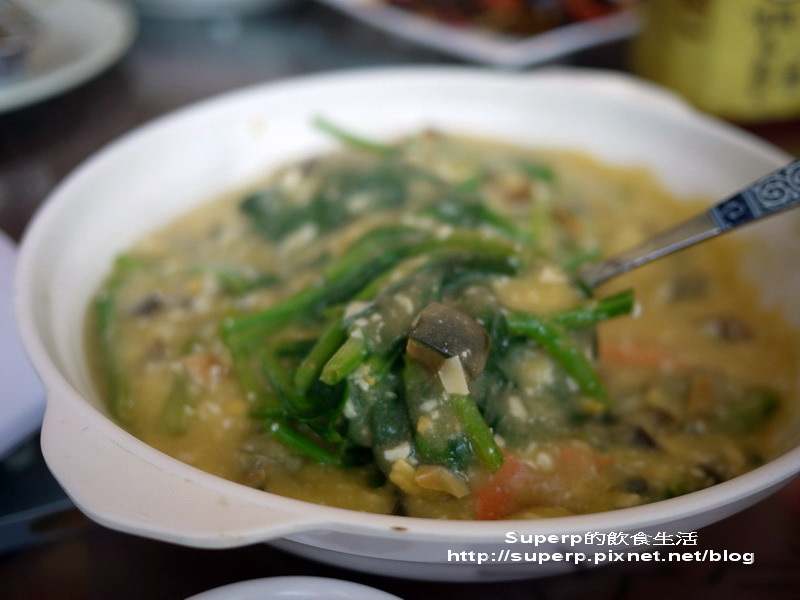 [餐廳食記]台中大坑的龍莊之極品脆皮烤乳豬