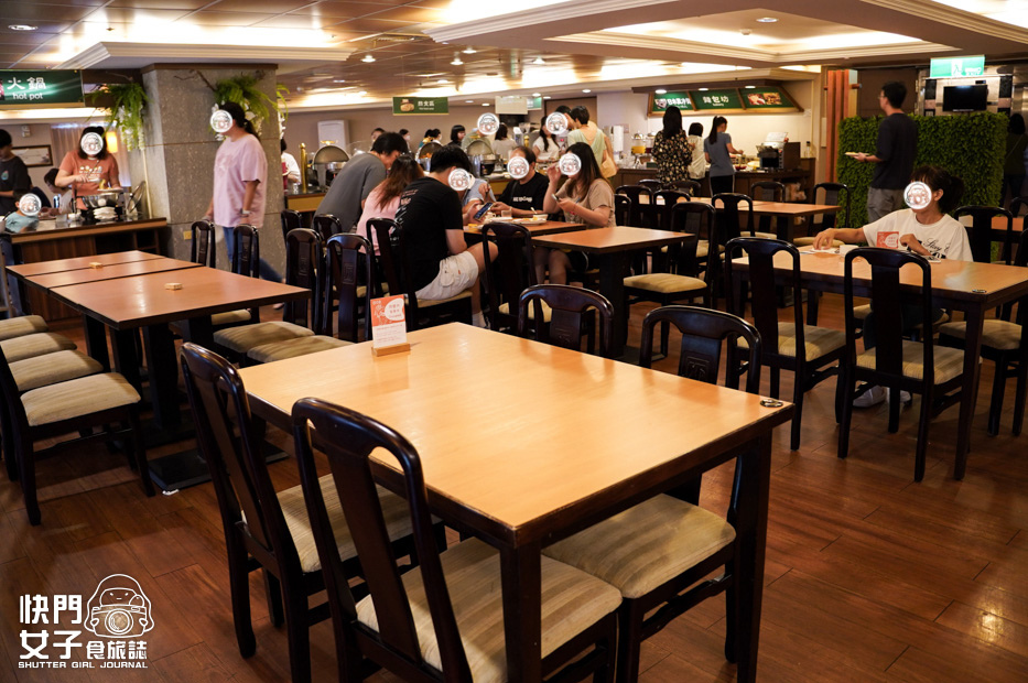 3台中北屯中科大飯店自助吧早餐吃到飽炸豬排冷麵小火鍋.jpg