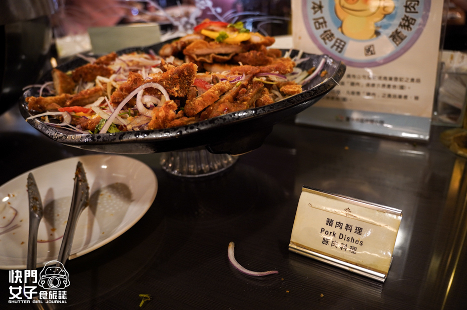 31台中北屯中科大飯店自助吧早餐吃到飽炸豬排冷麵小火鍋.jpg