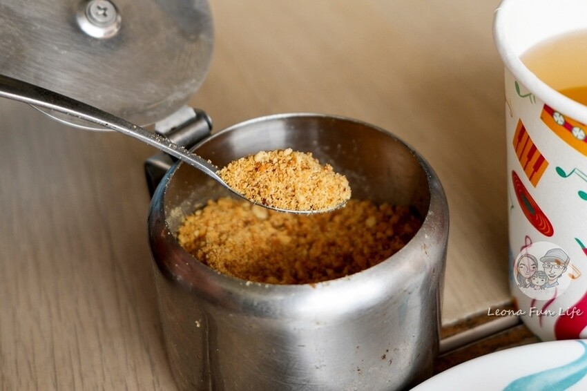 台中市西區曾榮獲金粽獎的美味肉粽店，栗子小肉粽搭配酸梅湯超開胃!台中西區美食 一品肉粽 NOVA  草悟廣場