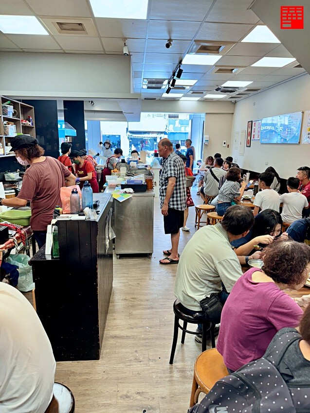 台中市北屯區台中美食／鮮魚鱻蝦仁飯：連續三年米其林必比登推介！台中監理站旁的平價美味