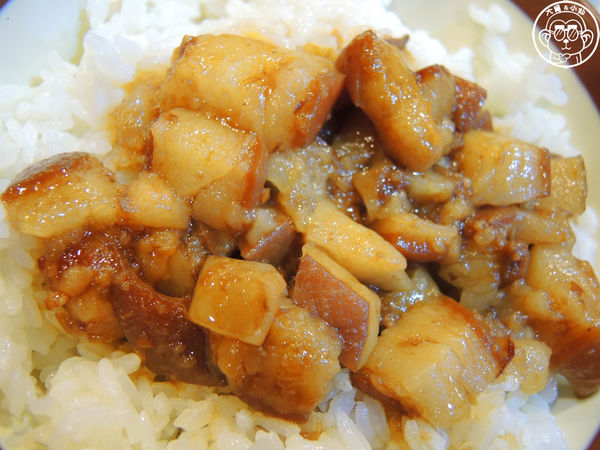 財神爺魯肉飯：呷飽祙【台中西屯･財神爺魯肉飯】24H營業的台中魯肉飯扛霸子