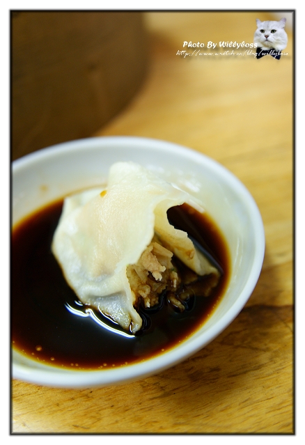 逢甲夜市的美好回憶-吉蜂蒸餃(台中西屯區)