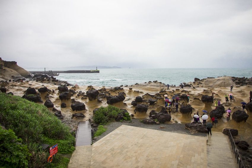 【玩樂．新北】北海岸必遊景點／野柳地質景觀公園～壯觀奇岩林立，女王頭必拍