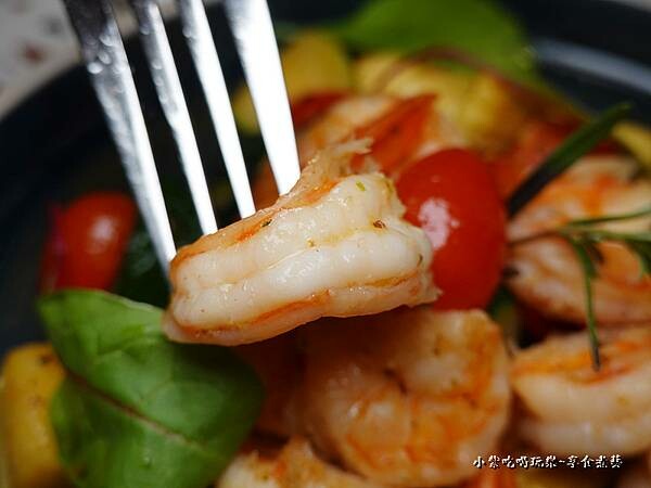 義式清炒櫛瓜鮮蝦-水相餐聚苑 (1).jpg 義式清炒櫛瓜鮮蝦-水相餐聚苑 (1).jpg