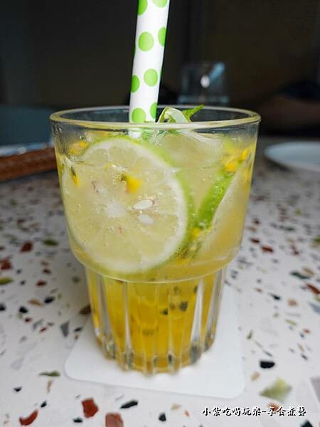 手工百香果鳳梨醬蘇打-水相餐聚苑 (1).jpg 手工百香果鳳梨醬蘇打-水相餐聚苑 (1).jpg