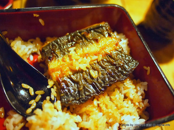 大東屋：【食記】台中大東屋日本料理鰻魚專賣朝富總店@西屯秋紅谷 : 中部知名鰻魚飯,味道尚可,但份量好像有點對不起他的價格？!