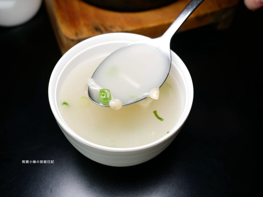 Mr.38 咖哩美食餐廳逢甲店，逢甲夜市必吃平價美食，平日不限時段歐姆蛋咖哩飯只要138元！內文附詳細菜單，還有居家防疫必吃濃郁咖哩牛肉包。 @熊寶小榆の旅遊日記