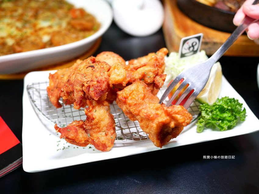 Mr.38 咖哩美食餐廳逢甲店，逢甲夜市必吃平價美食，平日不限時段歐姆蛋咖哩飯只要138元！內文附詳細菜單，還有居家防疫必吃濃郁咖哩牛肉包。 @熊寶小榆の旅遊日記