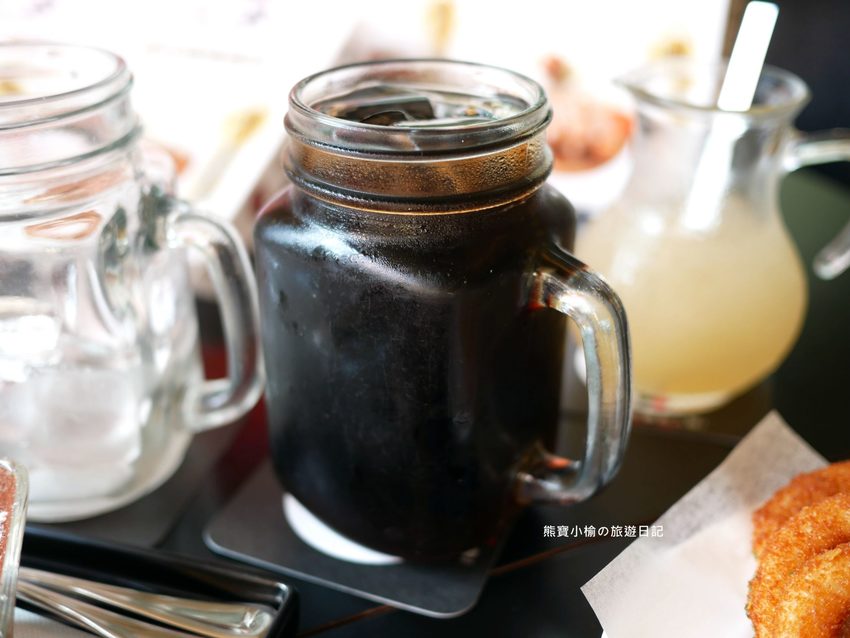 Mr.38 咖哩美食餐廳逢甲店，逢甲夜市必吃平價美食，平日不限時段歐姆蛋咖哩飯只要138元！內文附詳細菜單，還有居家防疫必吃濃郁咖哩牛肉包。 @熊寶小榆の旅遊日記