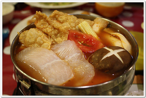 【台中食記】西屯區‧聖彼得堡遊戲主題餐廳~大人小孩都有得玩